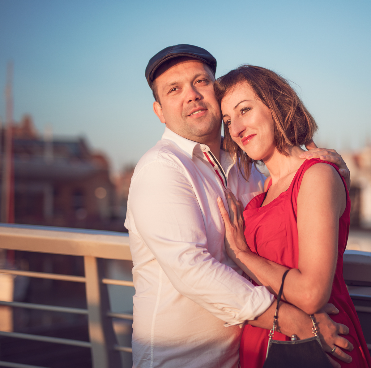 Piękna sesja zdjęciowa na rocznicę ślubu. Odbyła się na Gdańskiej Starówce o wschodzie słonca w pewien letni lipcowy poranek. Foto Baśnie, sesja dla par, Gdańsk, fotograf Gdańsk, fotografie Gdańsk, sesja zdjęciowa.