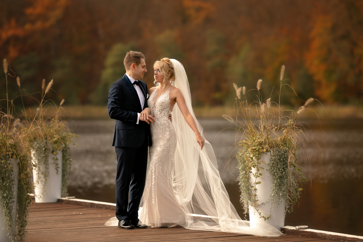sesje ślubne Gdańsk, fotograf ślubny Gdańsk, Foto Baśnie, fotografia ślubna, plener ślubny, jesienne sesje zdjęciowe, para młoda