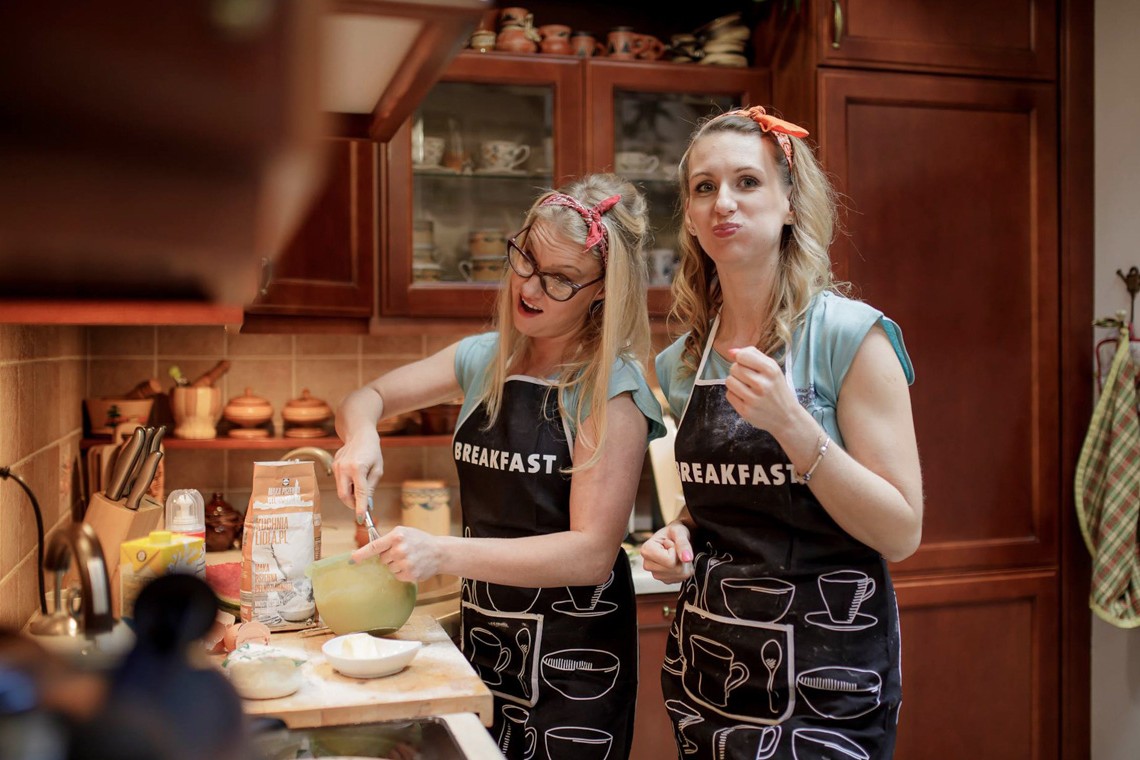 sesja lifestyle, sesja w domu, sesja w czasach. epidemii, jak robić zdjęcia w pandemii, najlepszy fotograf w trojmieście, sylwia ragan, foto basnie